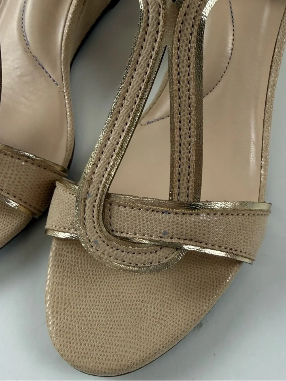Jones New York Denera Strappy Wedge Sandals Womens 7M Natural Beige Buckle NEW